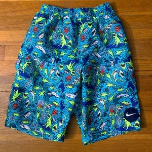 Nike Boys Swim Trunks XL